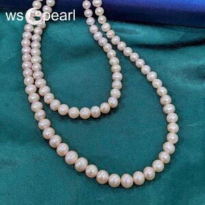 Chọn Trang Phục khi đeo chuỗi ngọc trai đôi.