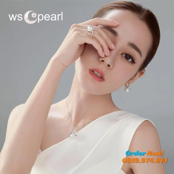 Bộ trang sức ngọc trai sang trọng Bộ trang sức ngọc trai sang trọng